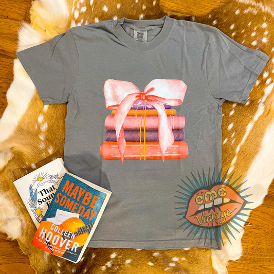 Books and Bows Tee